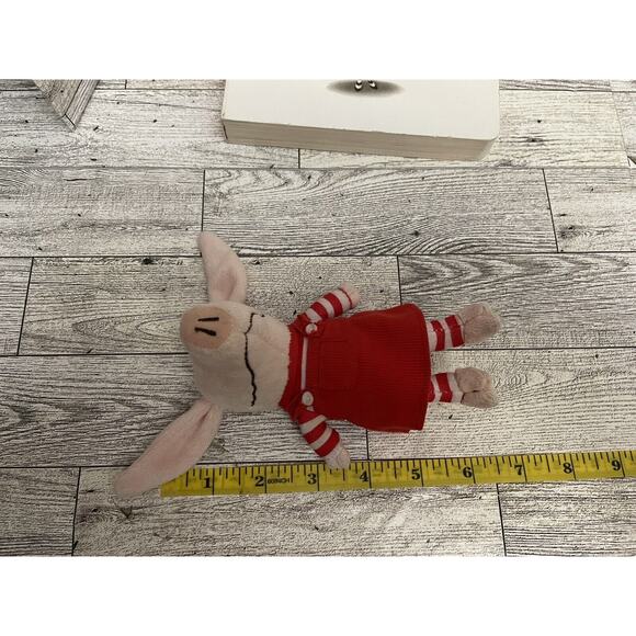 Olivia The Pig 7” inch Plush Toy Stuffed Animal And Book - Picture 4 of 9